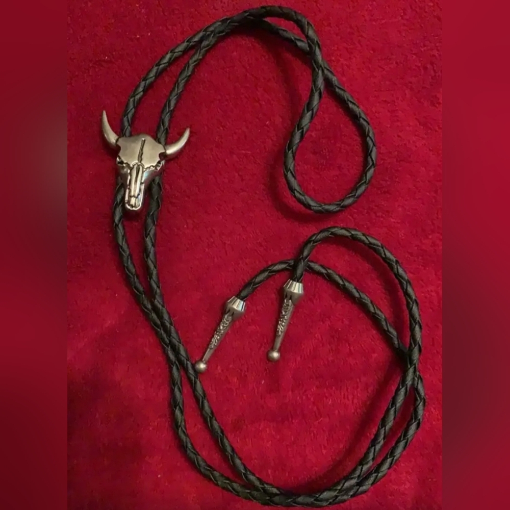 Bull skull steer leather bolo tie leather